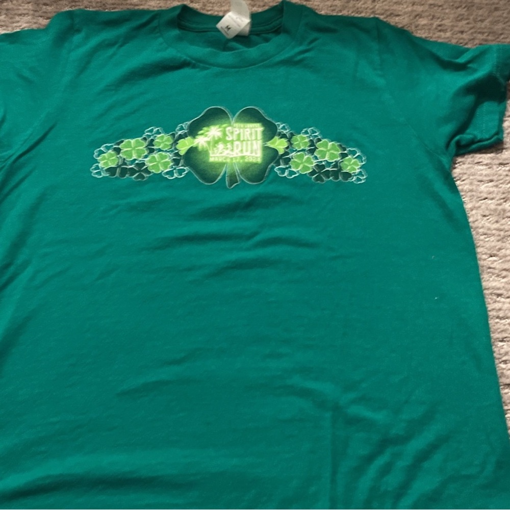 Youth Medium T-shirt Meghan LA Green Short Sleeve Tee
